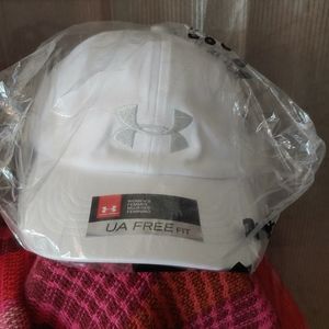 Under Armour hat (OS)